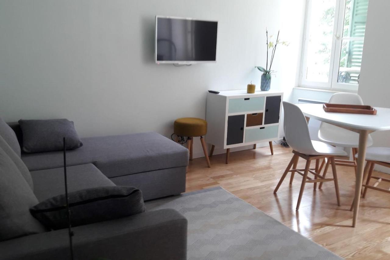 Un Appartement Lumineux Au Parc Beaumont Pau Kültér fotó